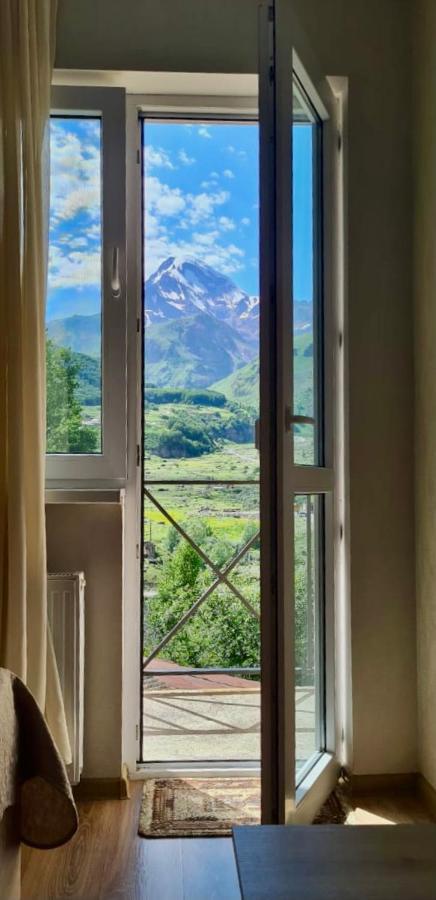 Kazbegi Inn Экстерьер фото